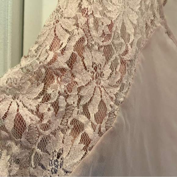 Rue 21 Dusty Pink Sheer Lacy Top - Size Medium - Picture 2 of 5